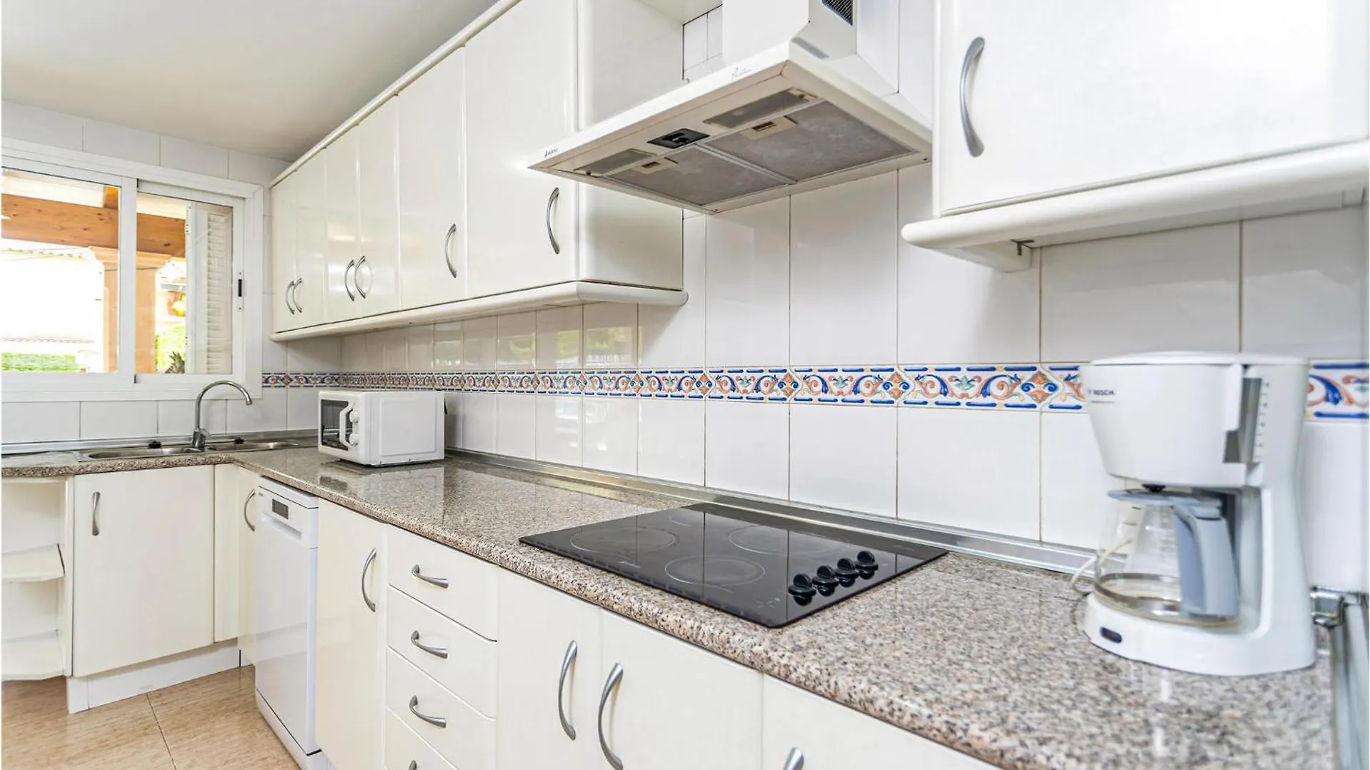 4 Bedroom Beautiful Home In Alcudia Port de Alcudia